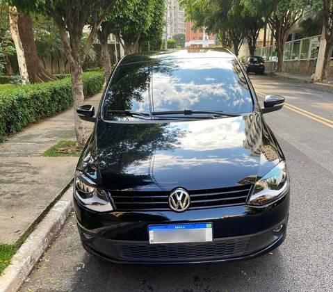 VOLKSWAGEN FOX 1.6 MI 8V FLEX 4P MANUAL VOLKSWAGEN FOX 1.6 MI 8V FLEX 4P MANUAL